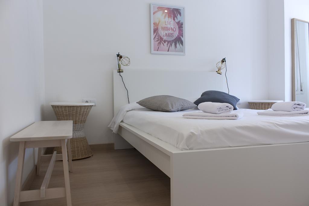 Apartament Flateli Roger 6 Barcelona Zewnętrze zdjęcie
