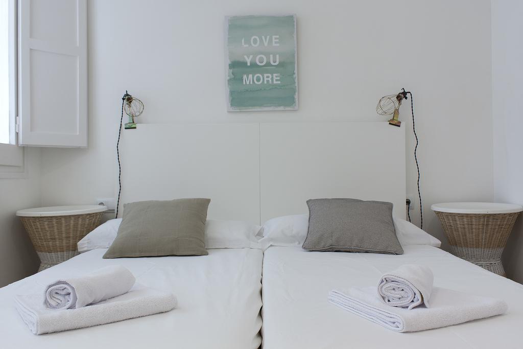 Apartament Flateli Roger 6 Barcelona Zewnętrze zdjęcie