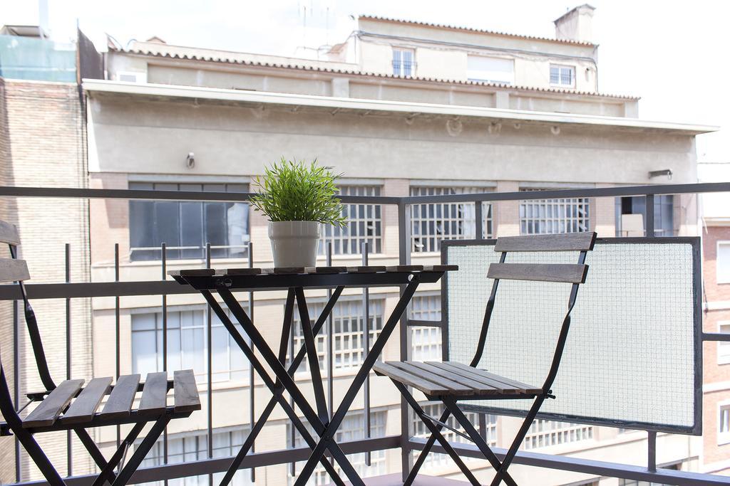 Apartament Flateli Roger 6 Barcelona Zewnętrze zdjęcie