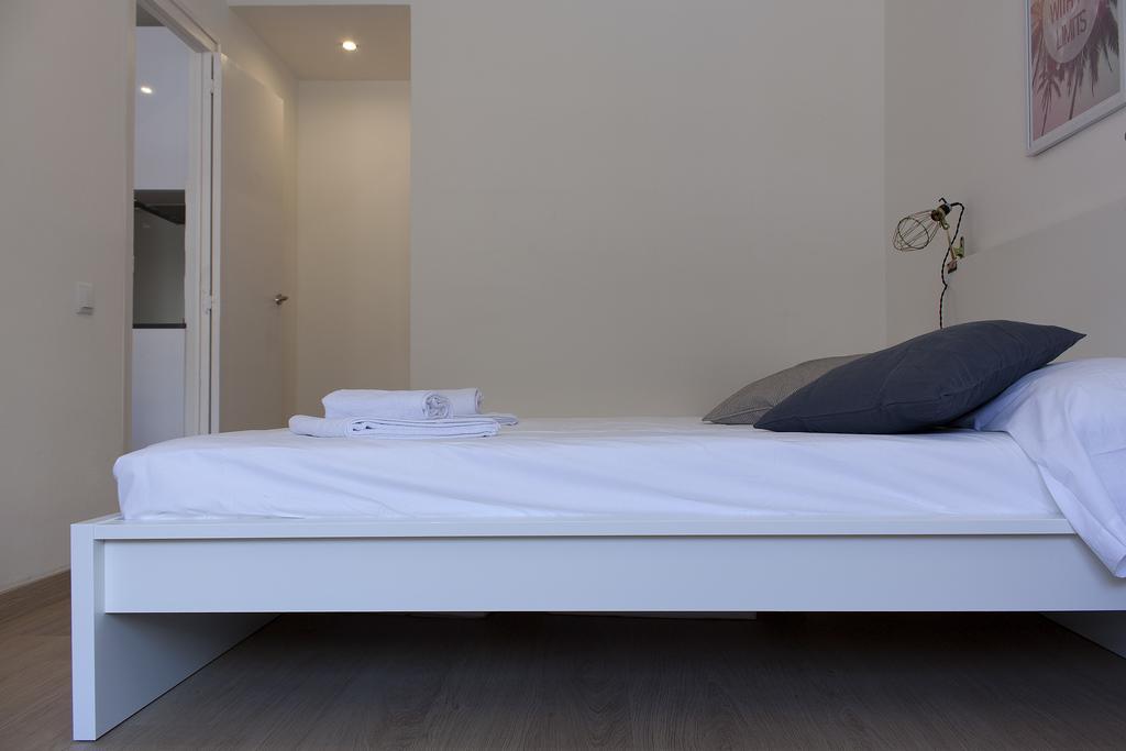 Apartament Flateli Roger 6 Barcelona Zewnętrze zdjęcie